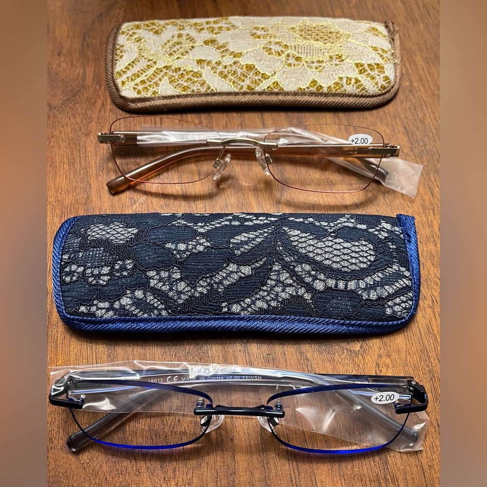 2 Pair Women’s Glasses 2.0 NEW
